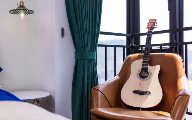 Locals Boutique Apartment Jiuzhou Port.5
