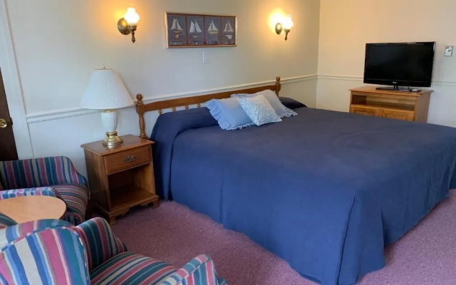 Holiday House Inn