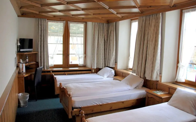 Hotel zum Kreuz