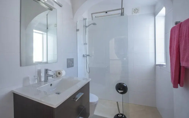 Peaceful One-bedroom Apartment in Praia da Luz
