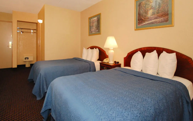Quality Inn & Suites Waterloo-Ia (us)