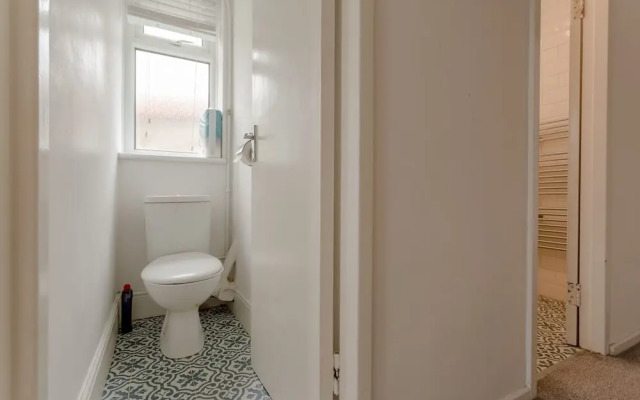 Lovely Wimbledon Family Apartment