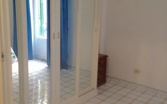 Le Rose Residence