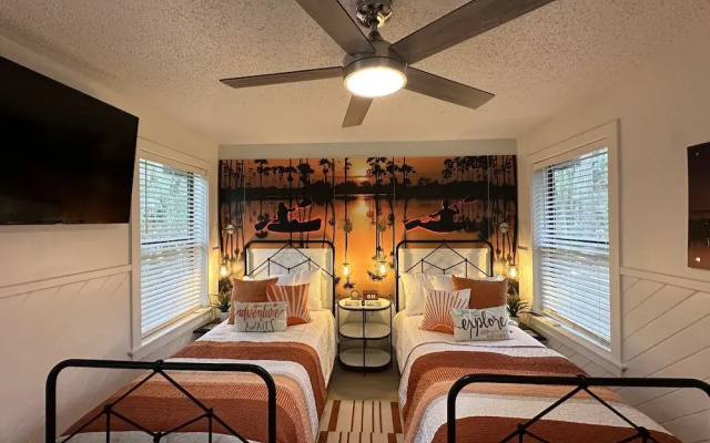 Dunnellon Dreams 3 Bedroom Home by RedAwning