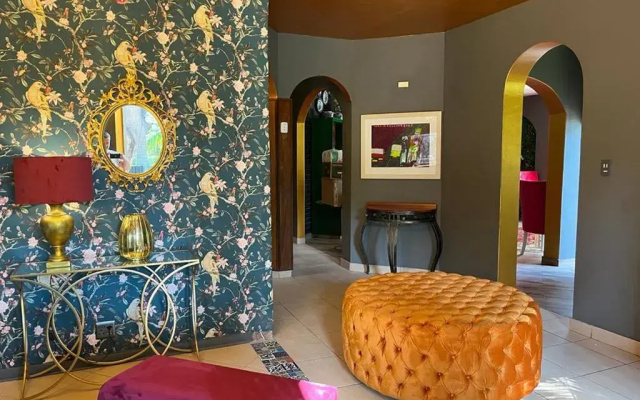 Grafiti Boutique Hotel