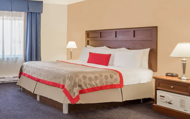 Baymont Inn & Suites Waukesha