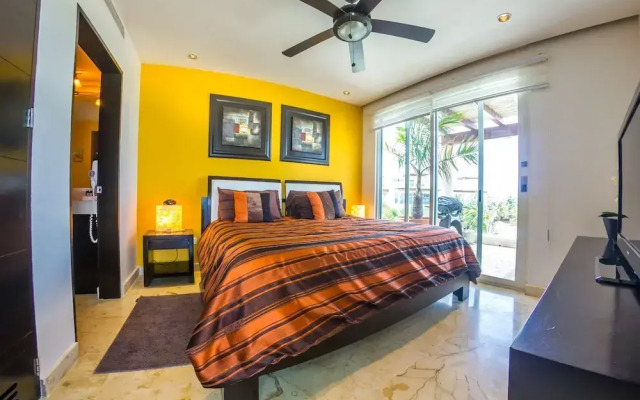 Elements Penthouse 1 2 Bedroom Condo by RedAwning