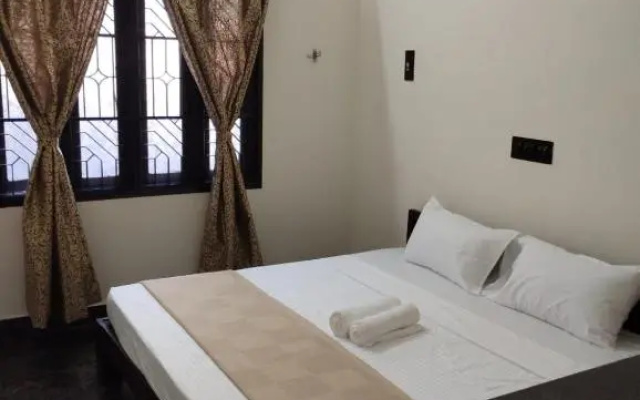 Aarudhara Holiday Home 2