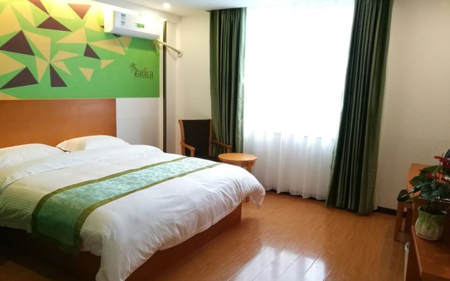 Shell Hotel (Shanghai Pudong Airport Yuandong Avenue Metro)