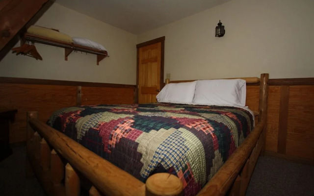Chalets Hocking Hills - A-Frame Cabins