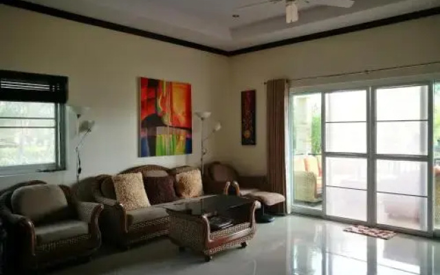 Cha Am Green Beach 189/3
