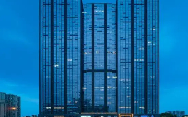 Urban Garden Hotel (Chengdu Happy Valley Jinniu Park Subway Station)