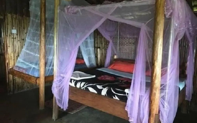 Lacam Lodge - Hostel