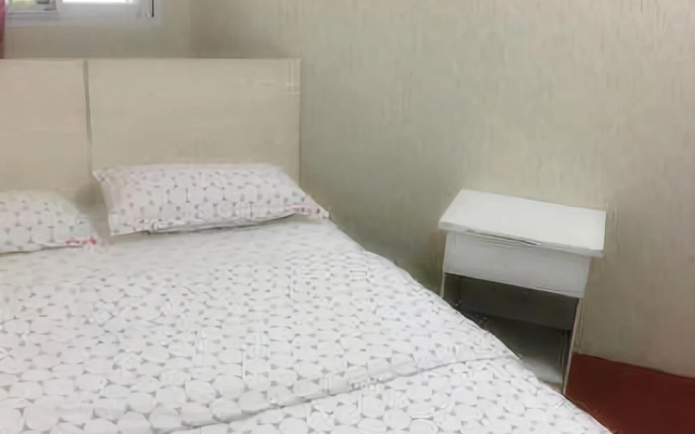 Wuhan Seven-Day Smart Apartment