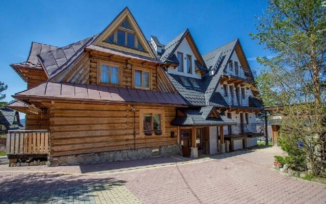 Отель Apartamenty u Grazyny Мурзасихле вид на фасад