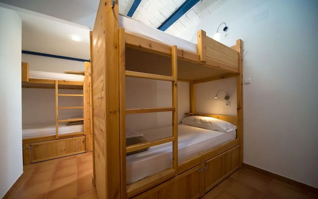 Crux Albergue