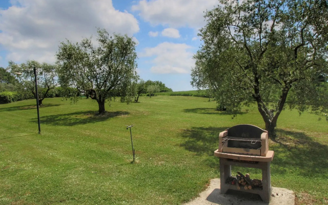 Farmhouse in Proceno With Pool and Hill Views