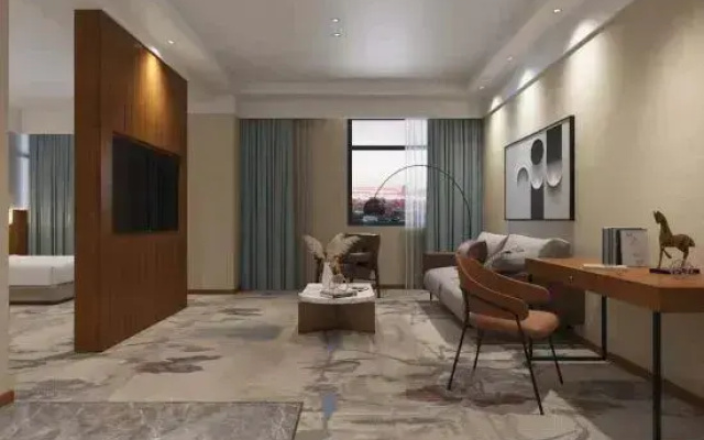 Huazhou Hotel