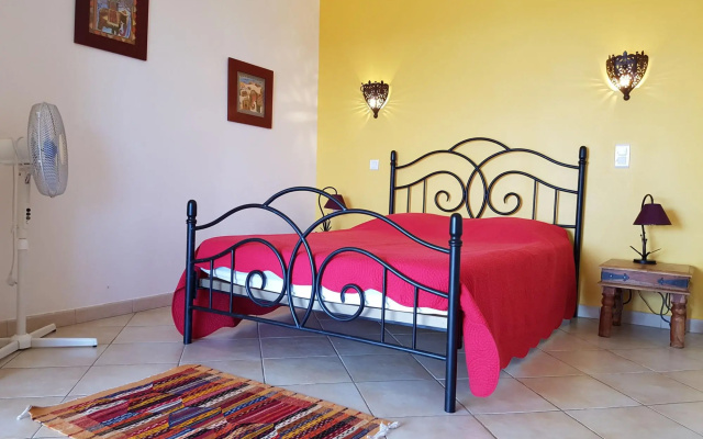 Beautiful holiday home in Courry with private pool