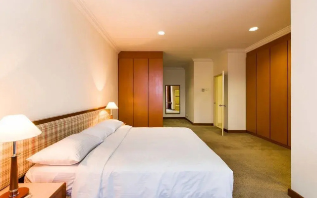 2+1br Service Suites With KL Tower View