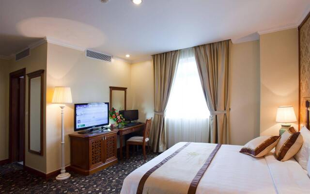 Time Square Hotel Ханой комната для гостей