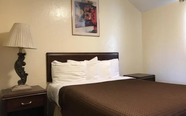 Relax Inn of Medford
