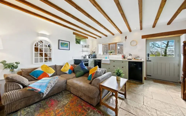 Host Stay Little Barn - Upper Hulme