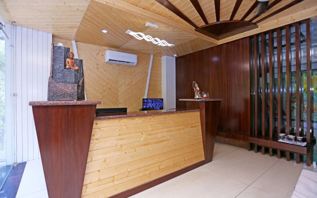 Kamay The Grand Alova