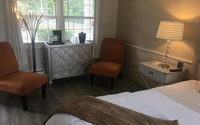 Clarendon Motel
