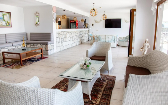 Bartu Hotel