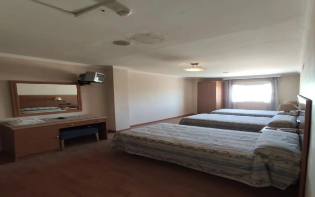 Hotel Lindaraja