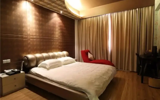 Pingguo Hotel