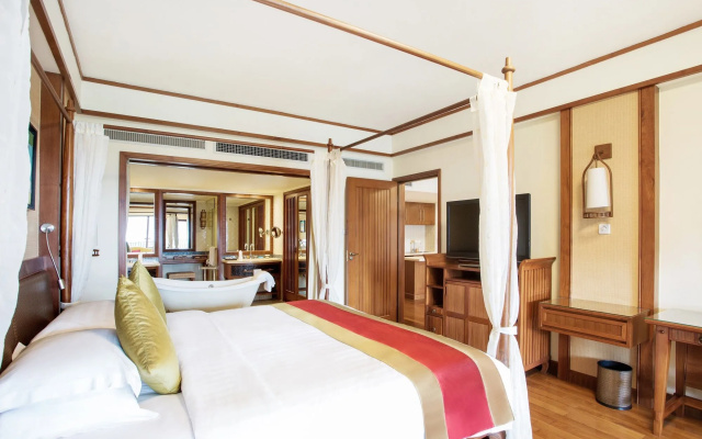 Horizon Resort & Spa Yalong Bay