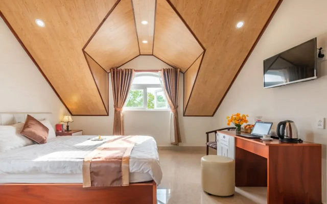 Aurora Hotel Dalat