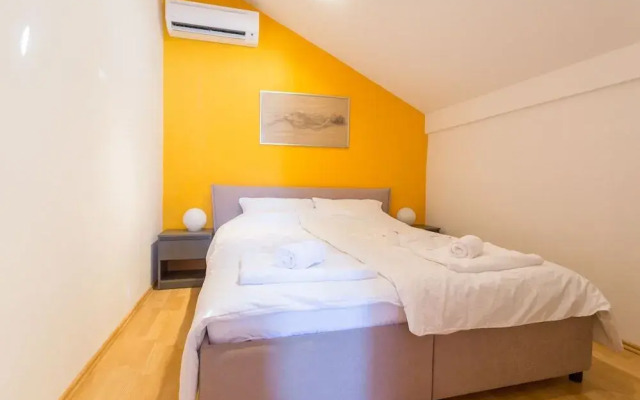 Nika Toni Apartment