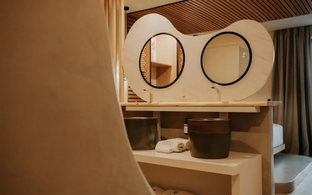 Somnus Suites