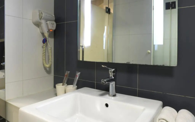 Hanting Hotel Shijiazhuang Luquan Haishan Nan Street