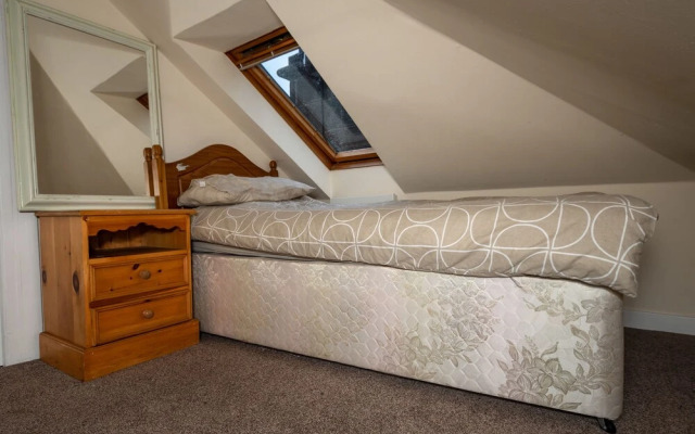 Clara Lodge Guesthouse