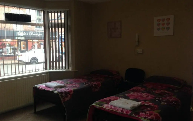 The Manor Hotel