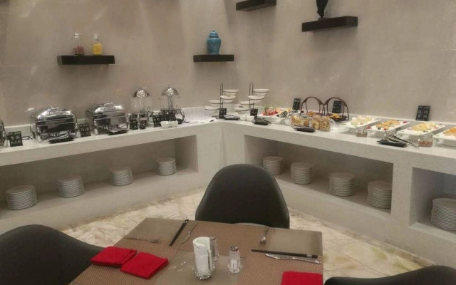 Yulin Garden Hotel