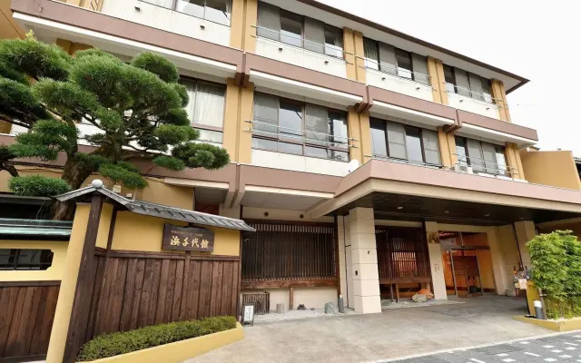 hotelImage