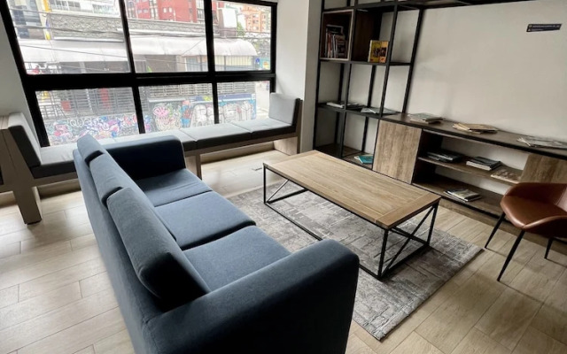 Charming Chapinero Lodge Urban Retreat w