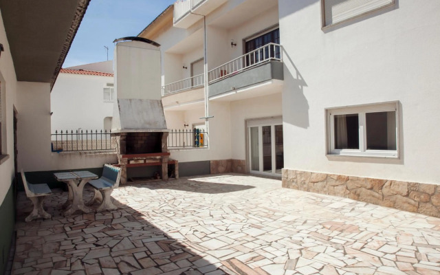 Mare Cheia (High Tide) Beach and Surf Apartments