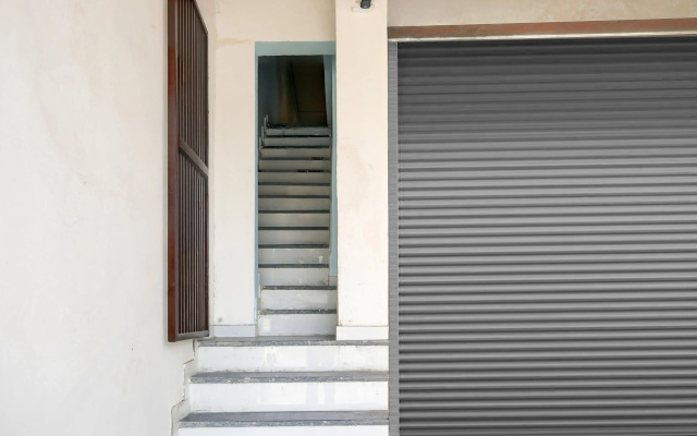 Super Collection O by OYO Nayagaon Vikas Nagar