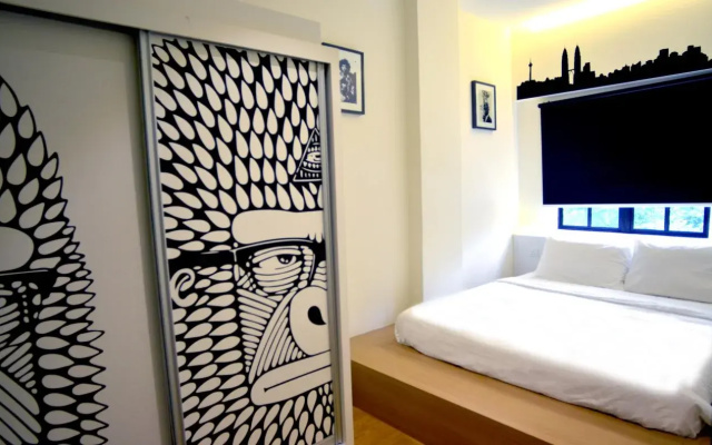 Don's Den Hotel