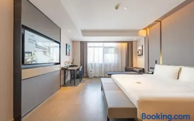 Atour Hotel, Baoyu Plaza, North Changjiang Road, Kunshan