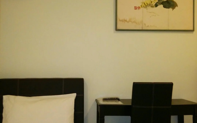 Glorious Straits Hotel