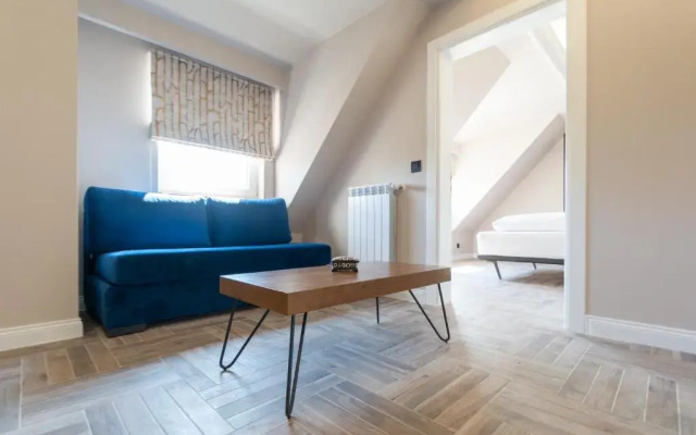 2H Horizon Hotel