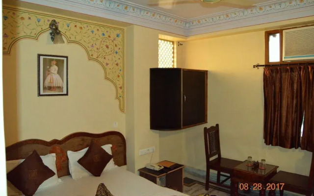 Hotel Gulab Garh