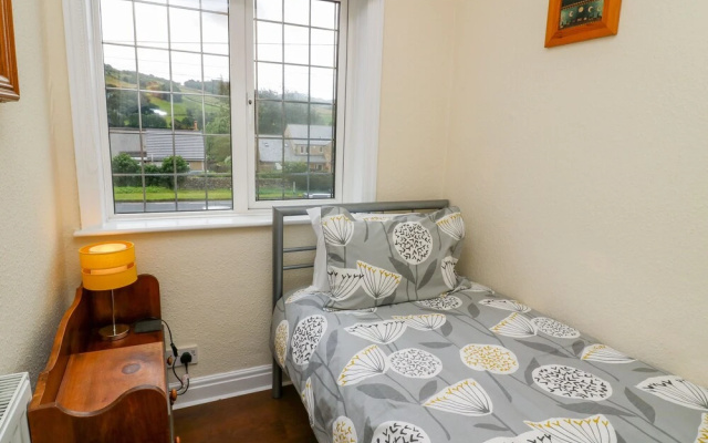 2 Ings Avenue